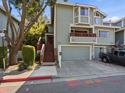 18041 Hillwood Ln