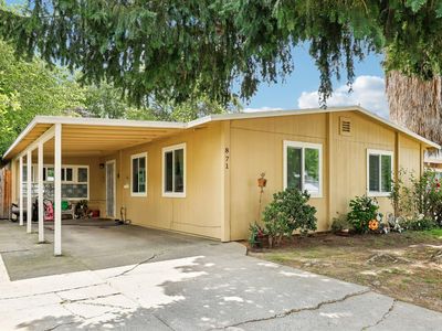 871 Greenwood Ave