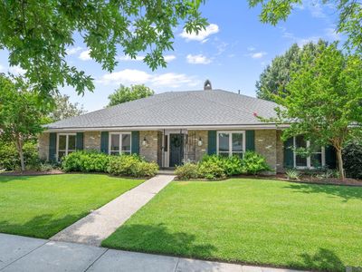 12352 Lake La Belle Cir