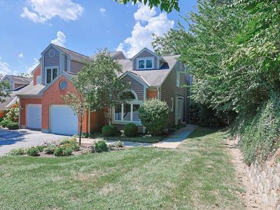 699 Totten Way