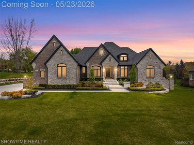 4805 Woodland Hills Dr