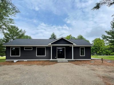 8279 Cherry Ave