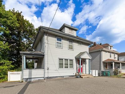 223 Linwood St