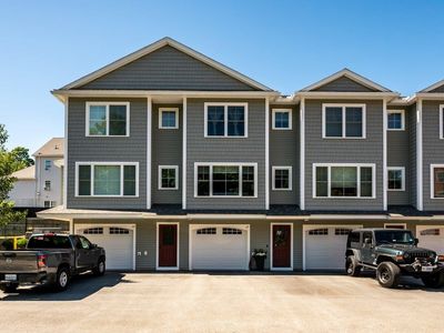 27 Fownes Mill Court #17