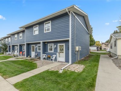 4039 Cambridge Dr