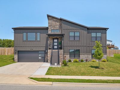 2709 W Pigeon Drive
