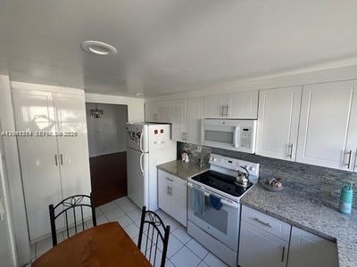920 NE 199th St #4S