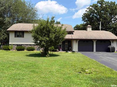 1207 Roosevelt Rd