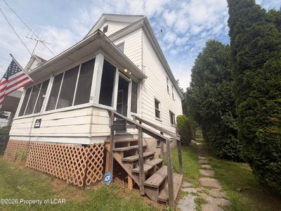 210 Gould St