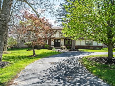 Property at 5241 Willowbrook Dr, Clarence, NY