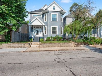 242 S Cypress Ave