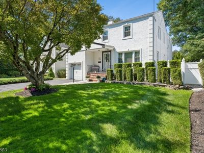 25 Swan Rd