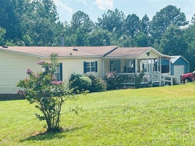 3557 Gladden Dr