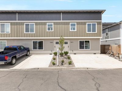 7869 Houston Loop
