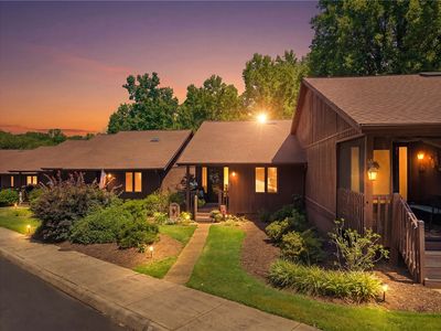 15 Creekside Way