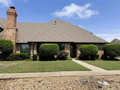 2607 N Greenbriar Pl