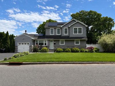 58 Roseville Avenue