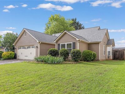 1615 Vinebrook Ter NW