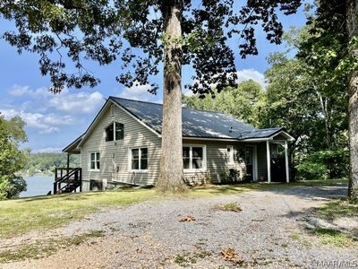 1567 Island Rd