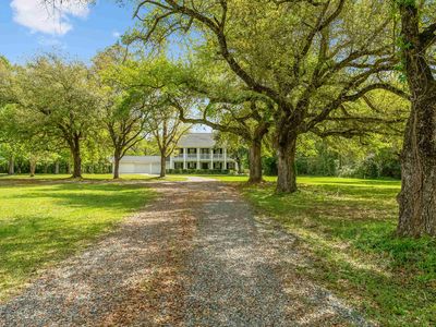888 Sellers Rd
