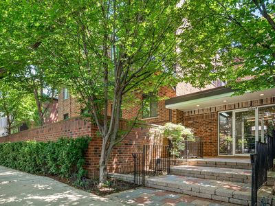 1651 N Dayton St APT 304
