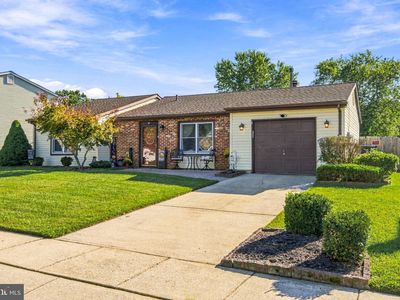 5 Uranus Rd