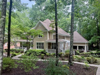 604 Camelot Way