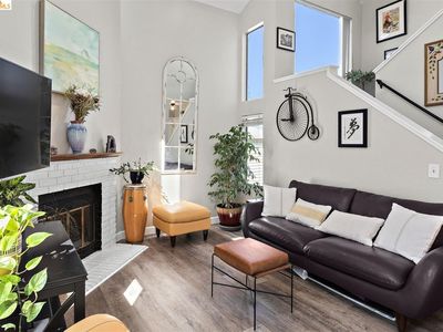 3687 Maple Ave APT 9