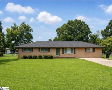 2600 Warren Dr