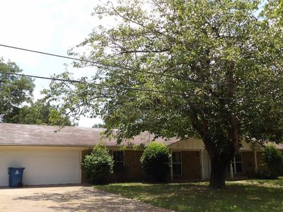 412 Angelina St