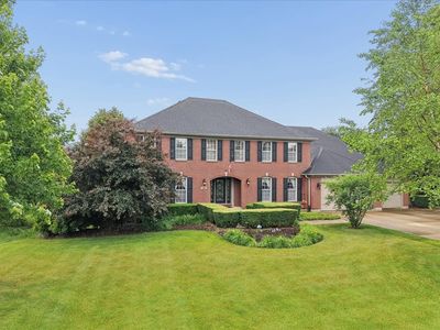 740 Fairway Ln