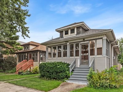 923 Dunlop Ave
