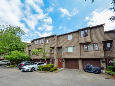 27 Towne House Road #27