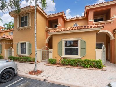 4956 Leeward Ln #3804