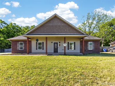 200 Jennifer Ln