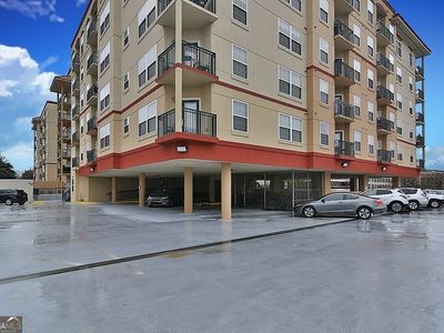 230 E Ponce De Leon Ave Unit 327