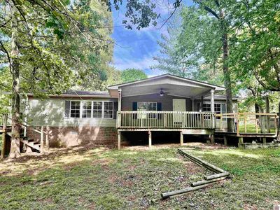 382 Green Acres Ln