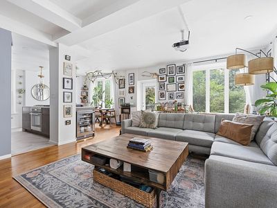 79 Washington Pl APT 2R