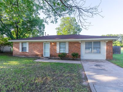 301 Sandy Ln