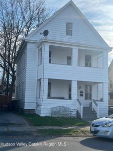 235 Smith Avenue