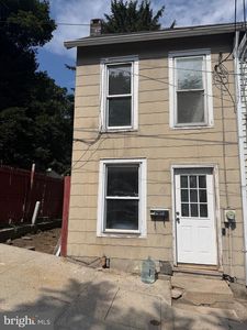 626 S 17 1/2 St