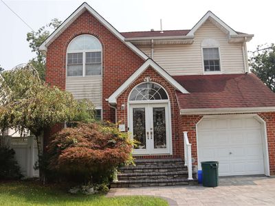 88 E Roosevelt Avenue