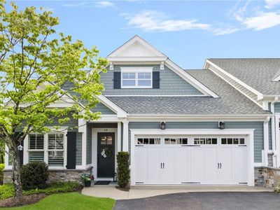 48 Travelers Ct