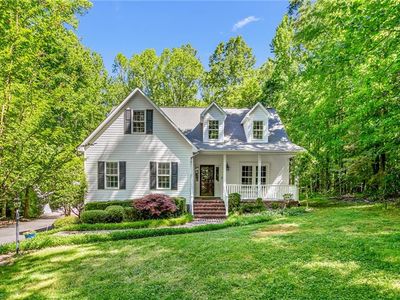 902 & 904 Raylewood Ct