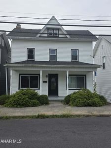 410 Poplar St