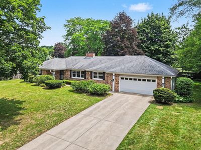 7611 Thrasher Ln