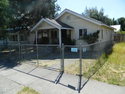 1312 Worden Ave