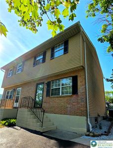 10 E Pittston St