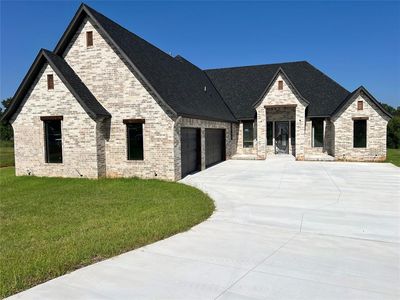 2400 Forest Glen Dr