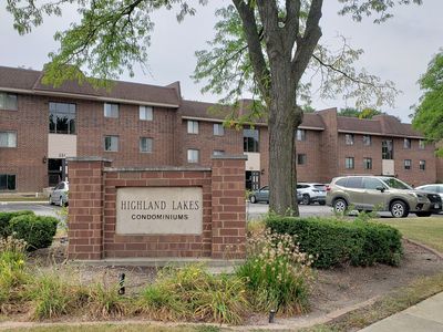 211 E Janata Blvd APT 3B